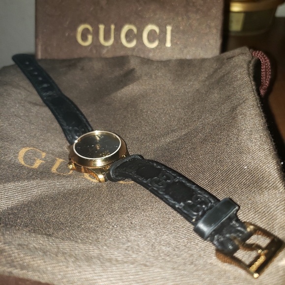 G-Timeless Gucci Watch - Picture 6 of 6